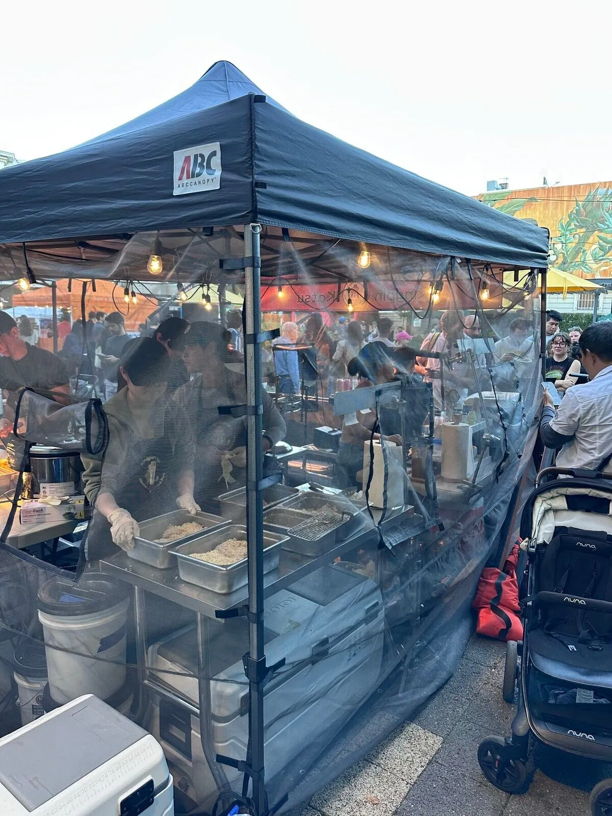 Kingpin Katsu frying at an evening pop-up